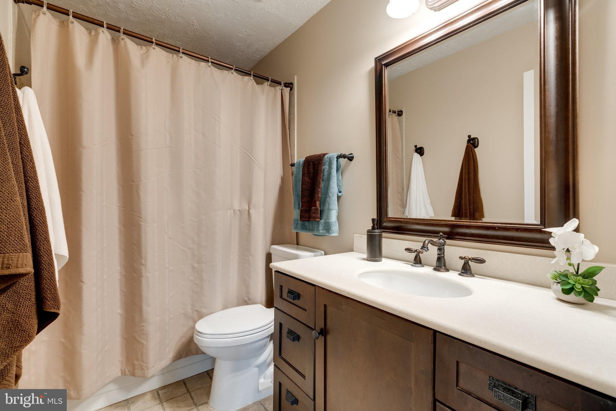 6926 Spur Road Springfield, VA 22153 - Photo 25 of 75 Nicely Updated Upper Level Hall Bath