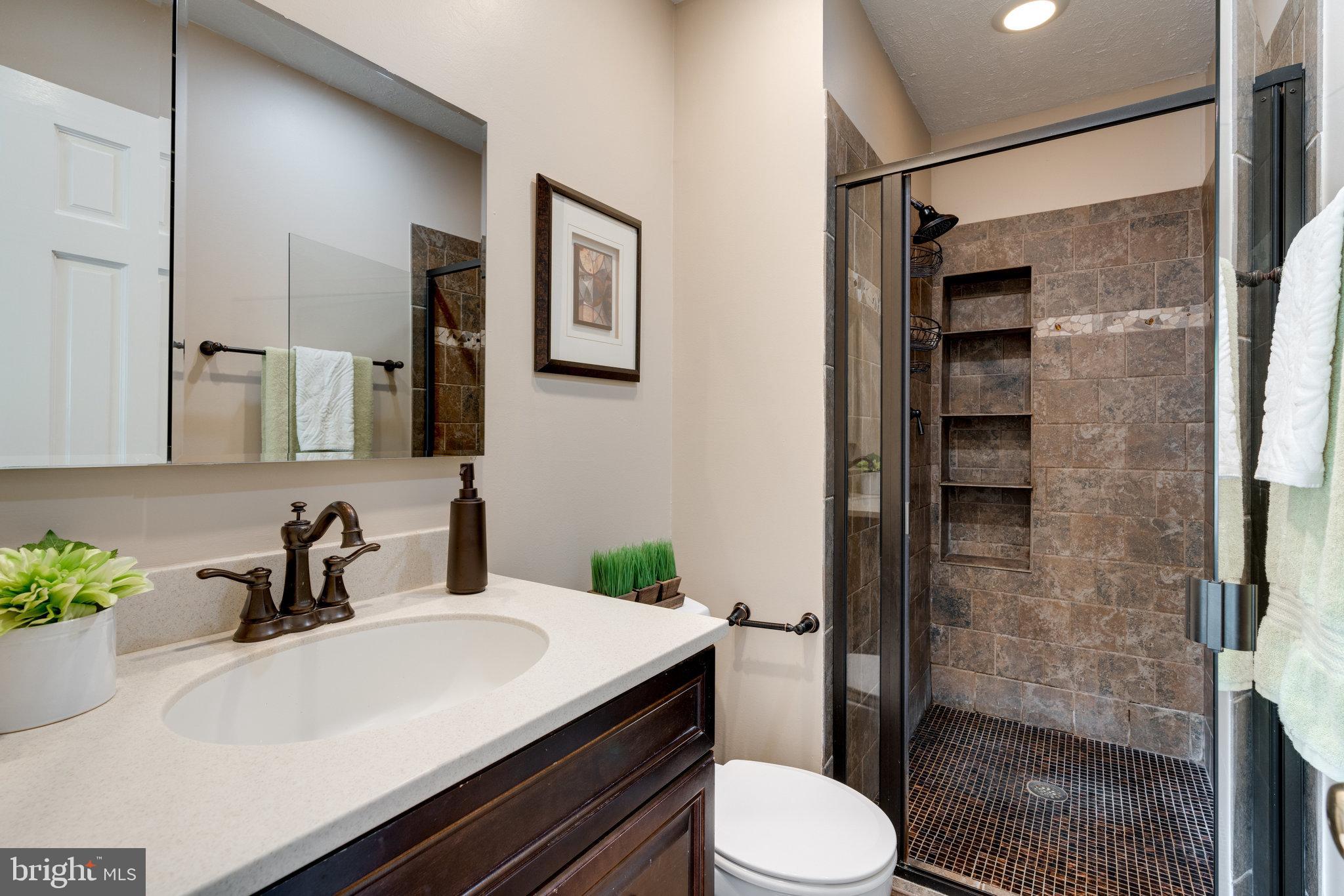 6926 Spur Road Springfield, VA 22153 - Photo 37 of 75 Updated Primary En Suite Bath