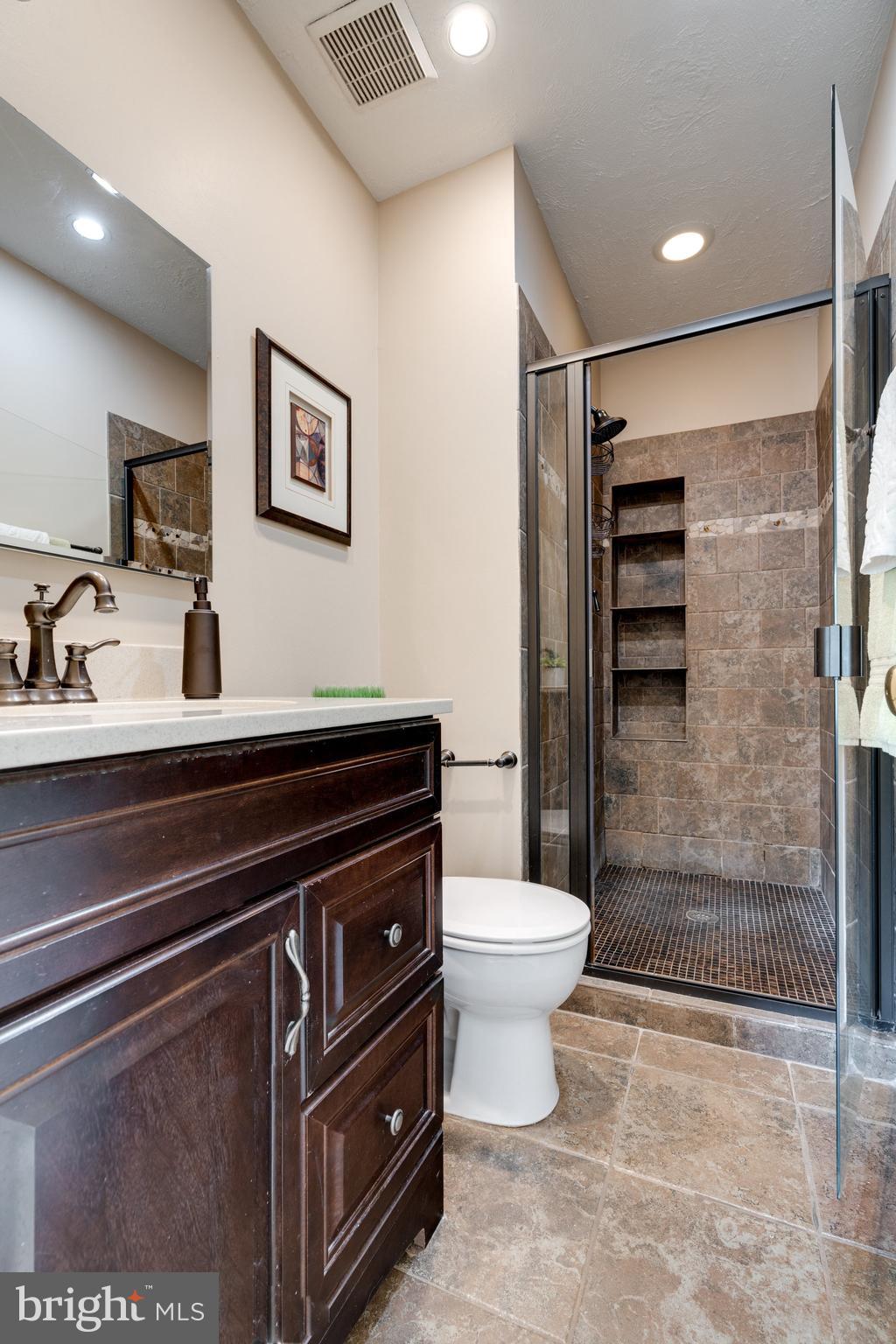 6926 Spur Road Springfield, VA 22153 - Photo 38 of 75 Luxurious Custom Tile Work
