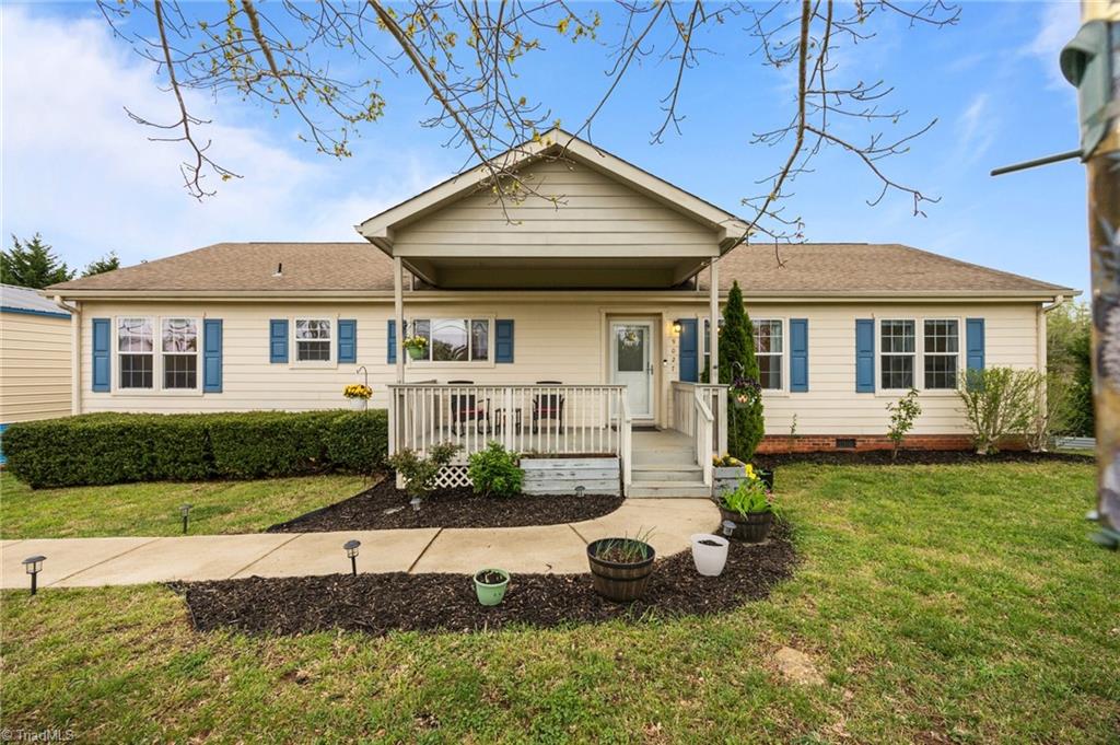 9027 Cook Farm Road Belews Creek, NC 27009 - Photo 1 of 43 Gallery Image 1
