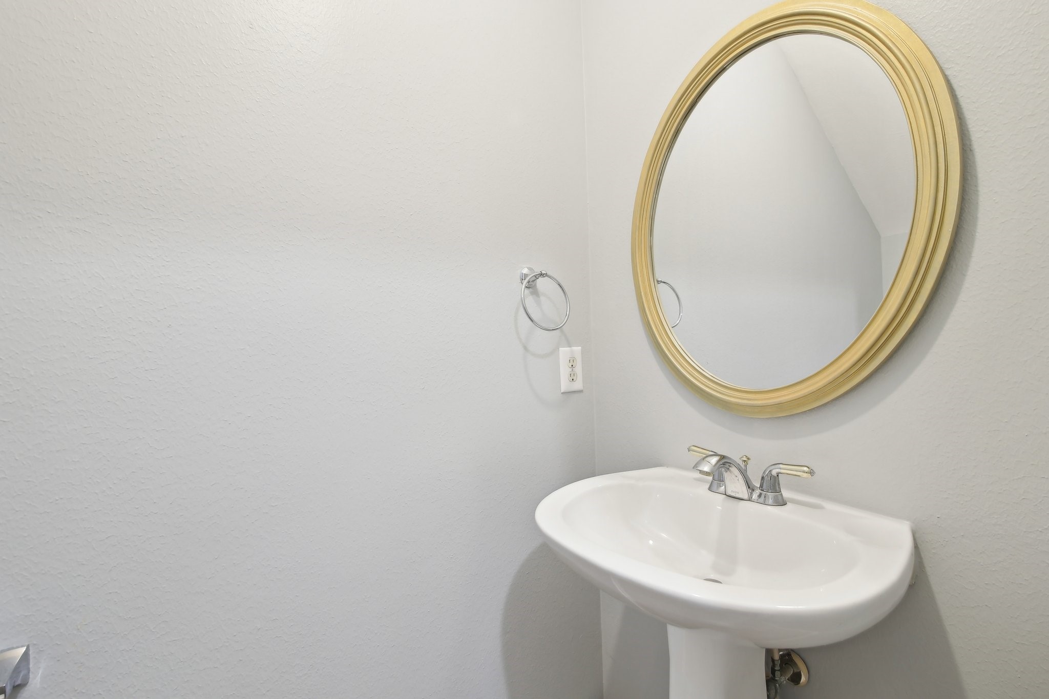 16210 Broken Timber Circle Houston, TX 77095 - Photo 18 of 28 Half bathroom.