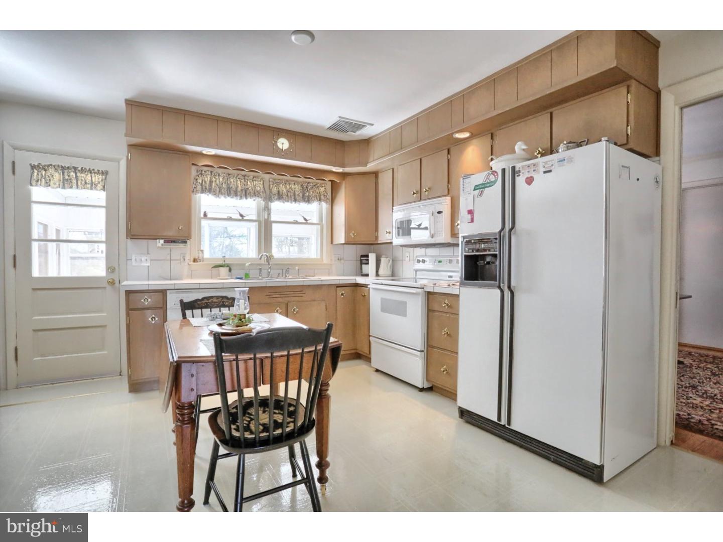 1316 Farr Road Reading, PA 19607 - Photo 8 of 23 Gallery Image 8