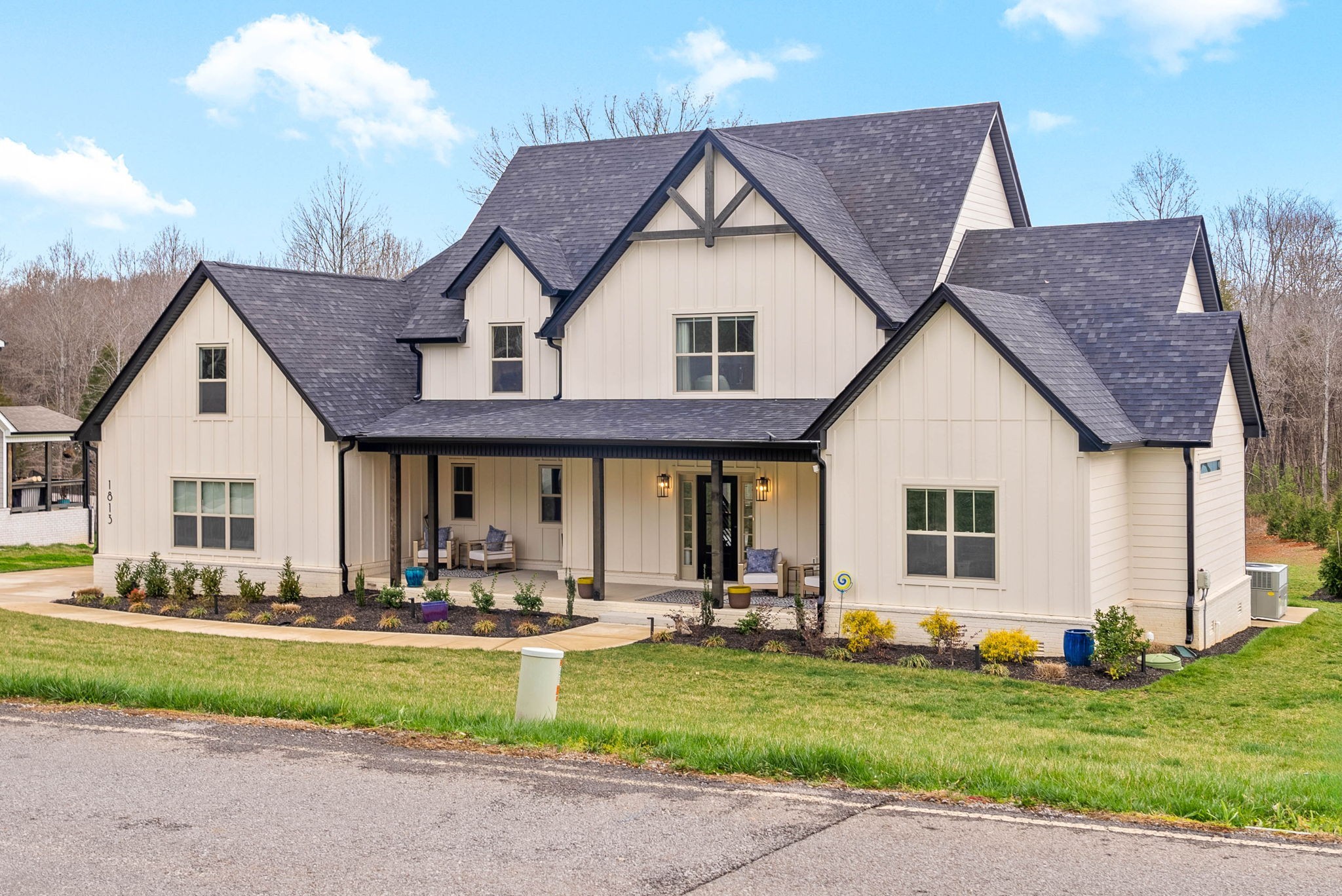 1813 Powell Road Clarksville, TN 37043 - Photo 3 of 78 Gallery Image 3