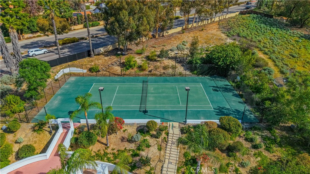 6910 Sandtrack Road Riverside, CA 92506 - Photo 12 of 75