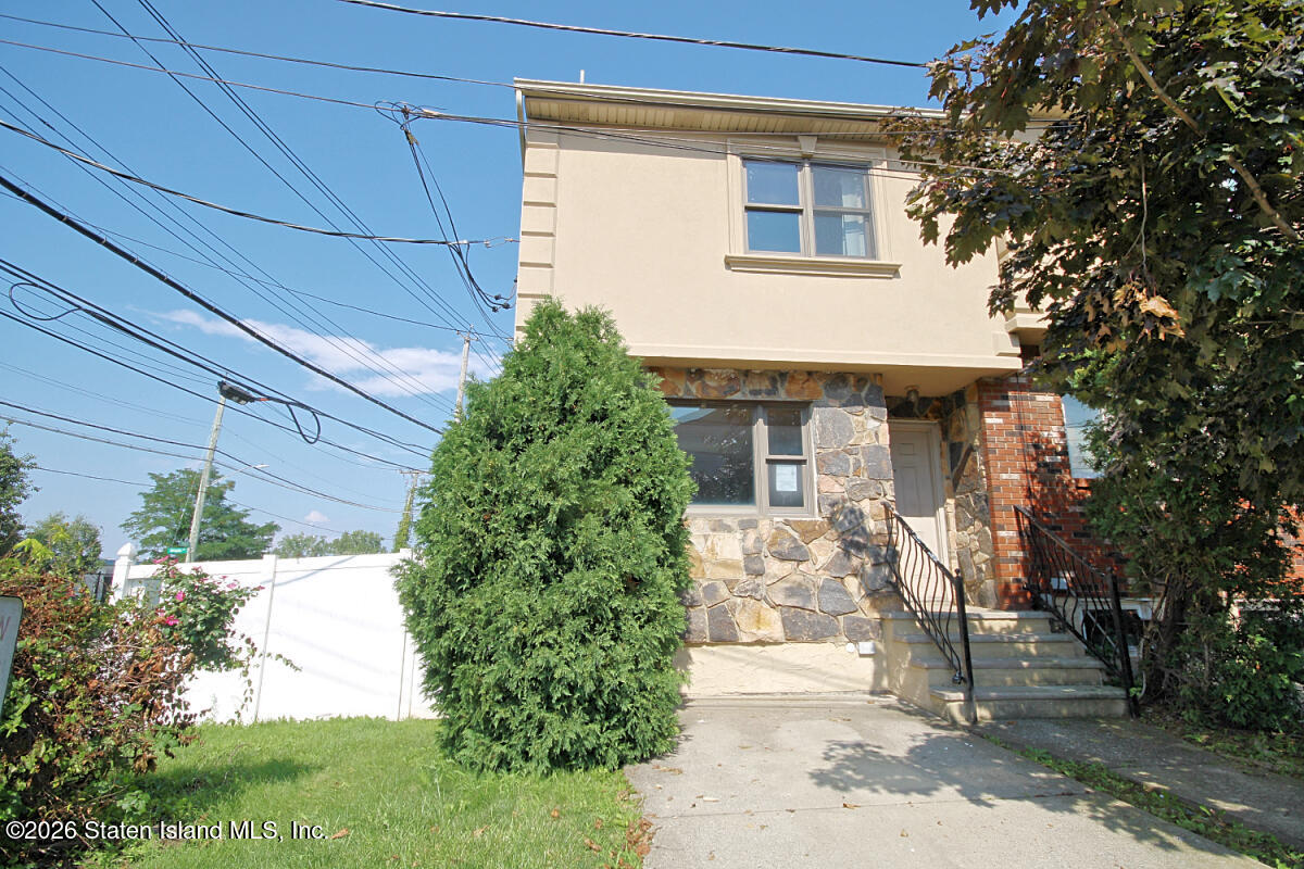 5 Abbey Road Staten Island, NY 10308 - Photo 1 of 24 IMG_7331