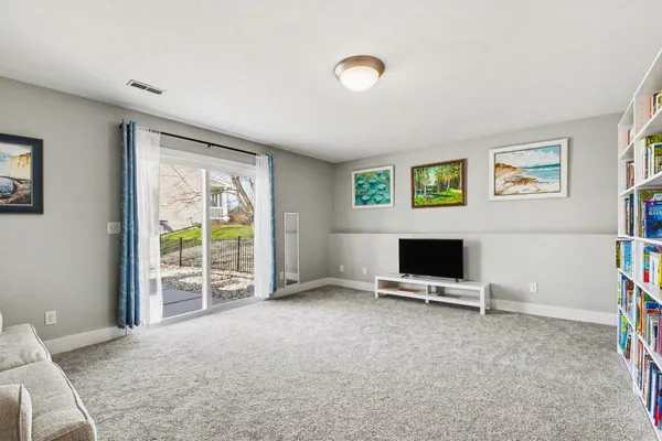 $450,000 | 1627 Hamlet Drive, Lowell, MI 49331