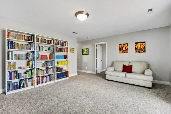 $450,000 | 1627 Hamlet Drive, Lowell, MI 49331