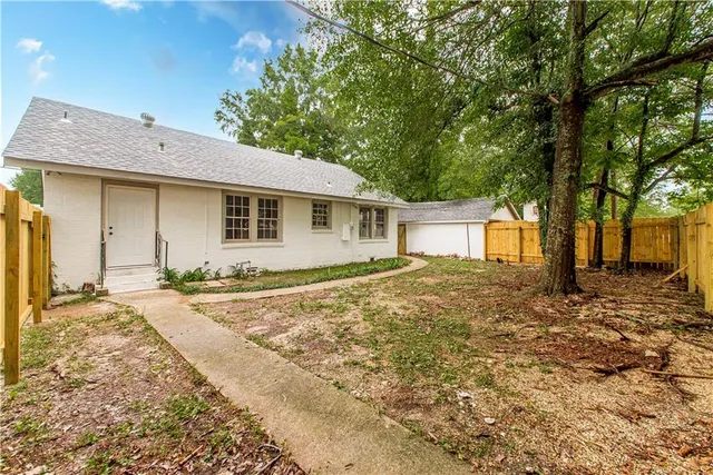 $1,500 | 606 Louisiana Avenue, Bogalusa, LA 70427