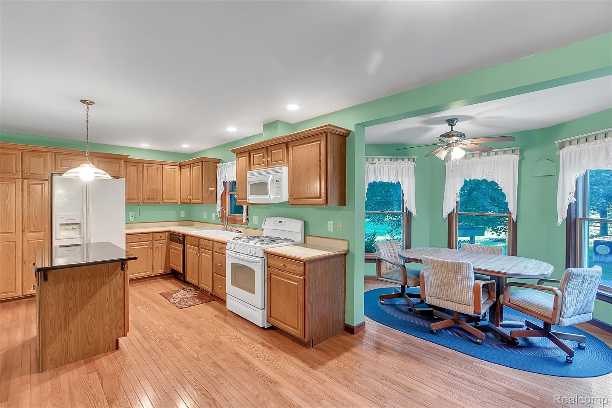 1717 Colwood Road Caro, MI 48723 - Photo 19 of 36 1717 Colwood Rd - HD Drone Photography-19.jpg