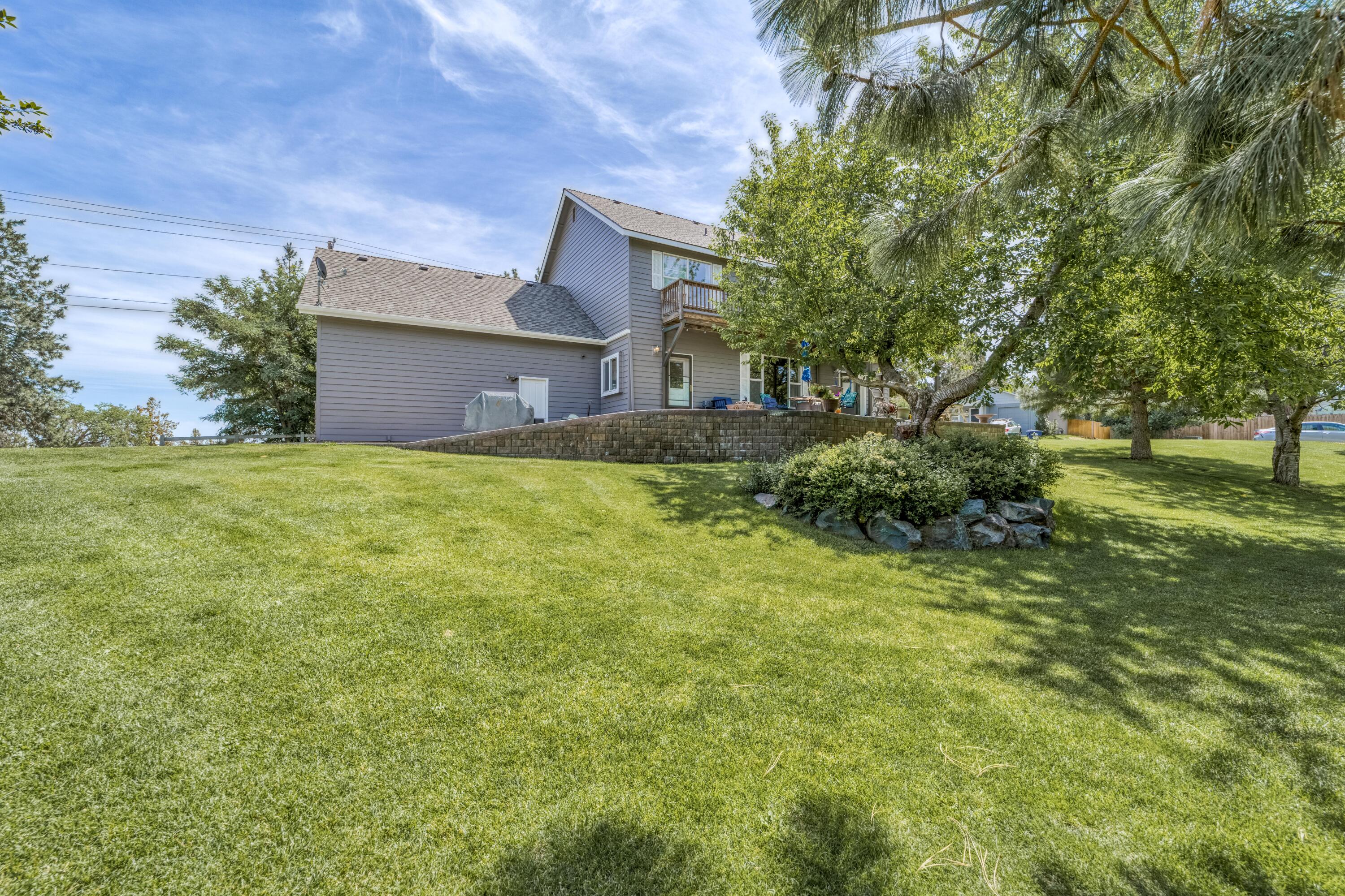 62799 Eagle Road Bend, OR 97701 - Photo 4 of 38 Park Like Setting