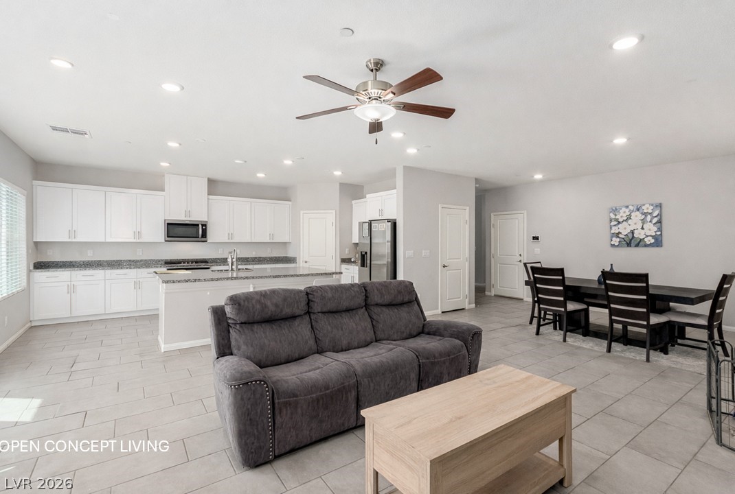 330 Spring Dove Avenue Henderson, NV 89011 - Photo 7 of 31