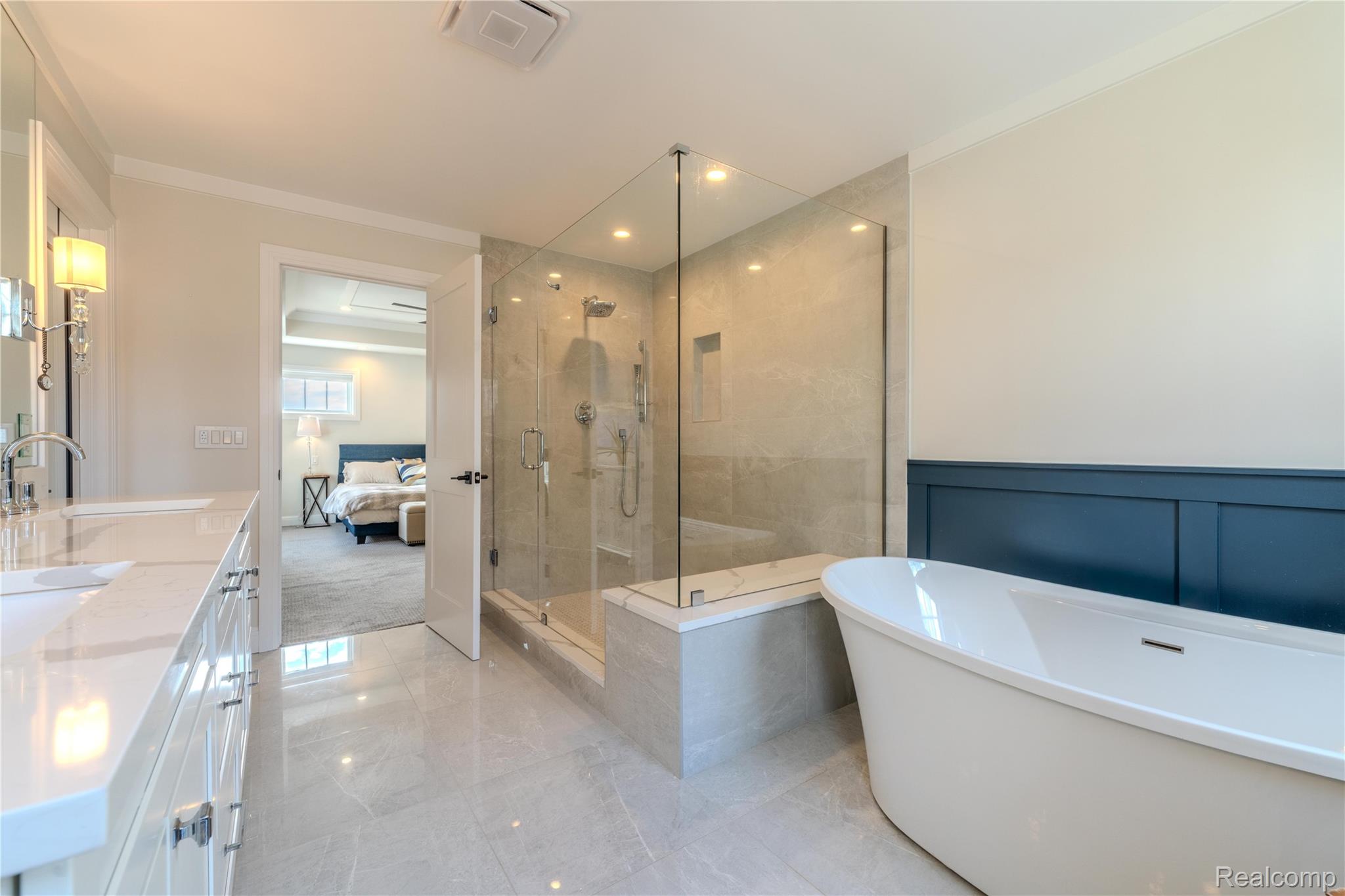 2135 Manchester Road Birmingham, MI 48009 - Photo 25 of 49 2135 Manchester Rd-38.jpg