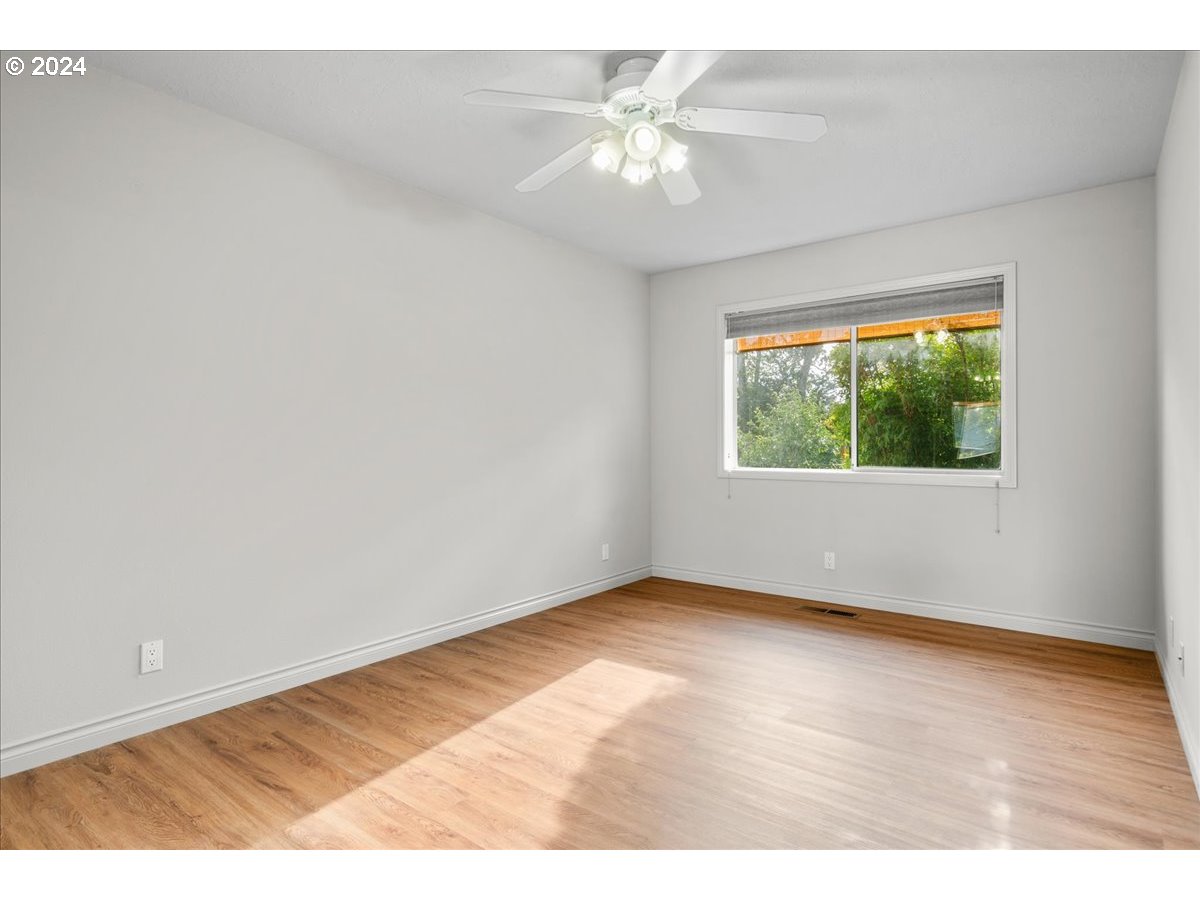 5430 Windsor Island Road North Keizer, OR 97303 - Photo 20 of 31 Gallery Image 20