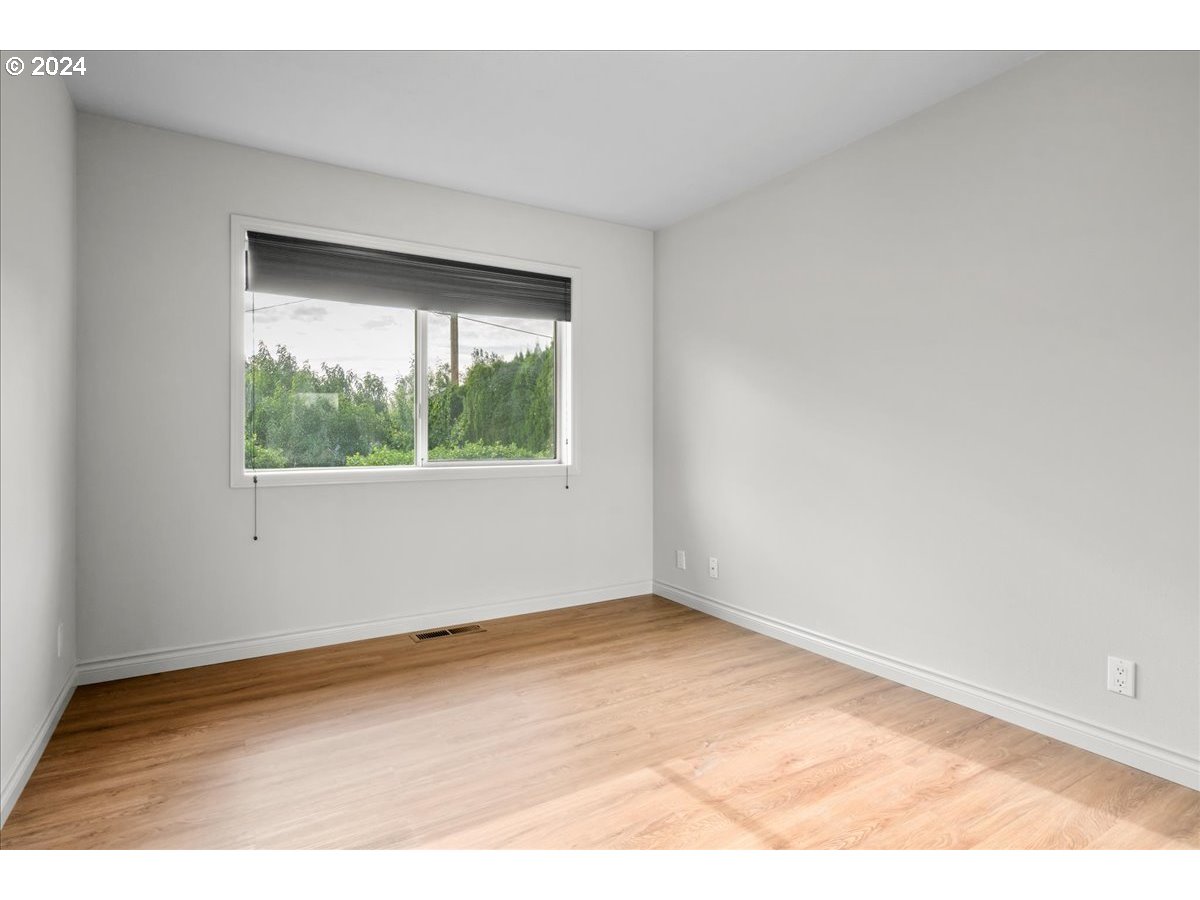 5430 Windsor Island Road North Keizer, OR 97303 - Photo 23 of 31 Gallery Image 23