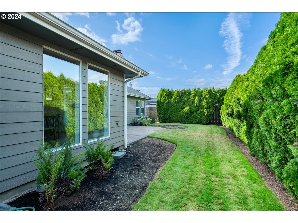 5430 Windsor Island Road North Keizer, OR 97303 - Photo 28 of 31 Gallery Image 28