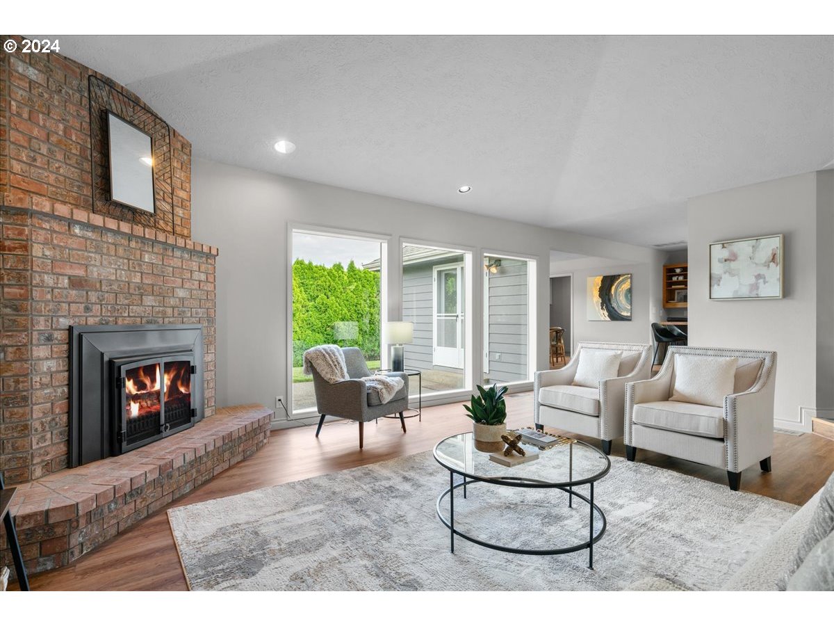 5430 Windsor Island Road North Keizer, OR 97303 - Photo 5 of 31 Gallery Image 5