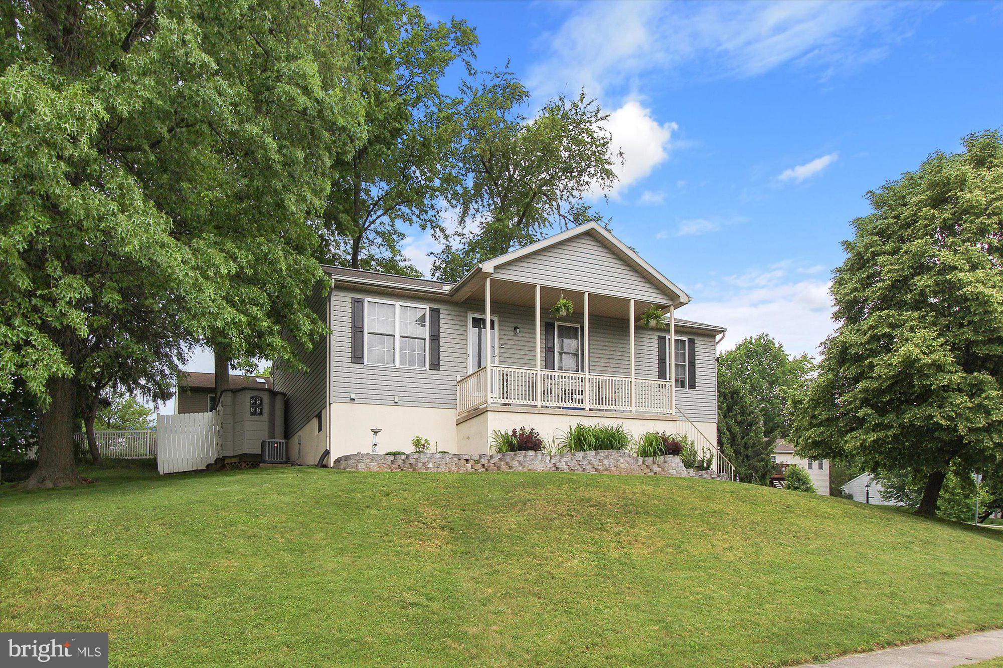 100 Boxwood Road Manchester, PA 17345 - Photo 2 of 25 Gallery Image 2