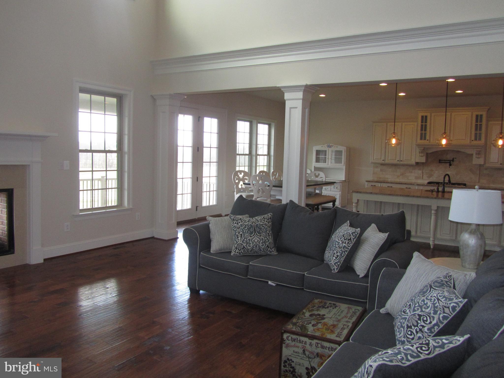 6935 Warfield Road Laytonsville, MD 20882 - Photo 6 of 30 Family Room