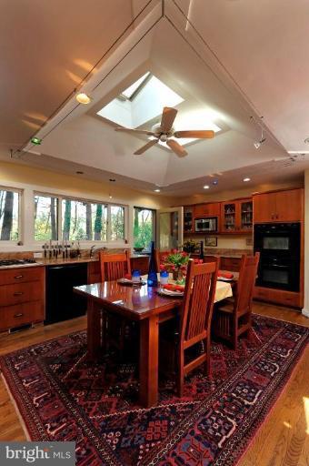 9112 Falls Run Road Great Falls, VA 22066 - Photo 5 of 25 Kitchen