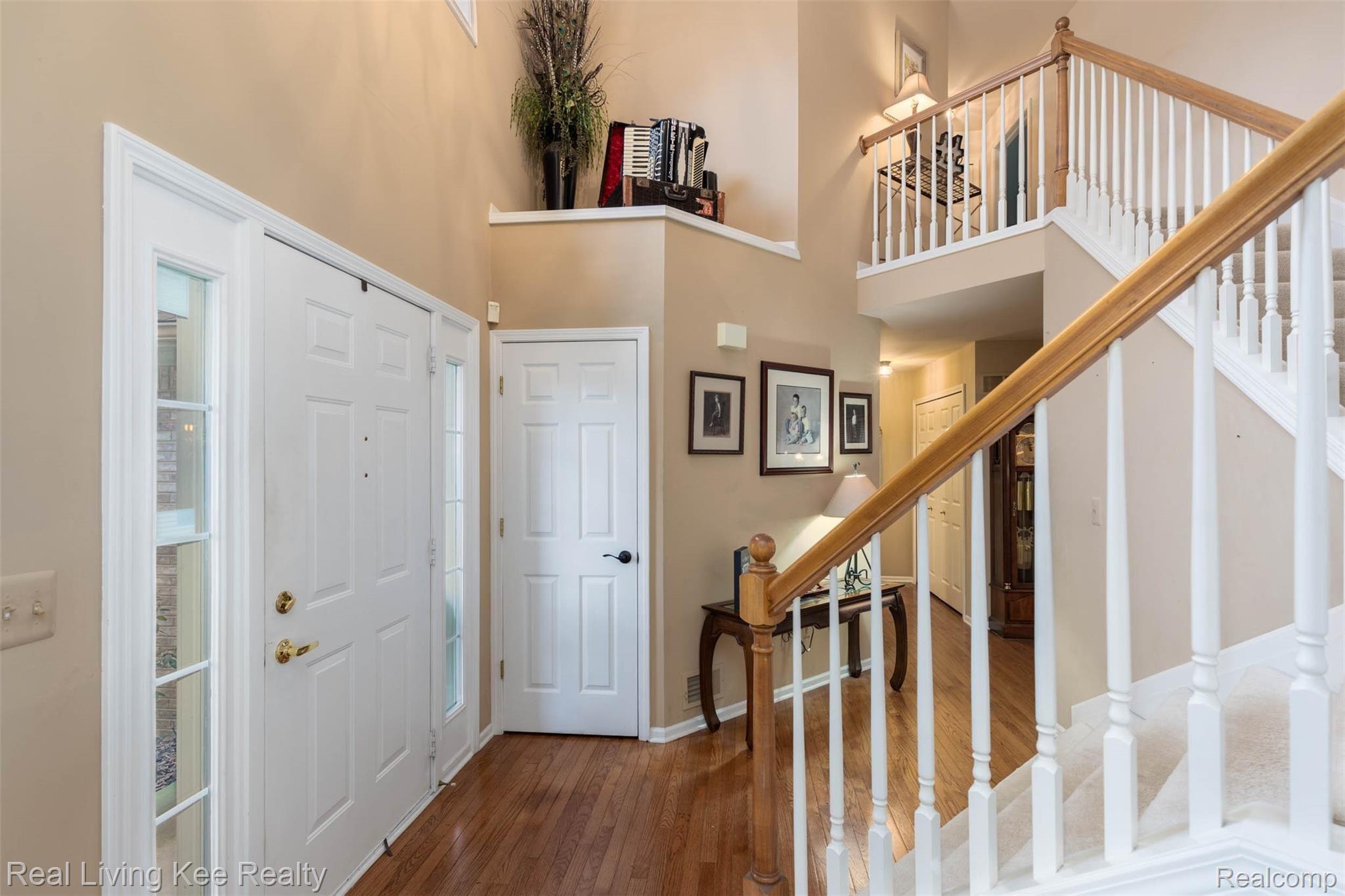 4234 Bold Meadows Rochester, MI 48306 - Photo 5 of 44 4234 Bold Meadows-2.jpg