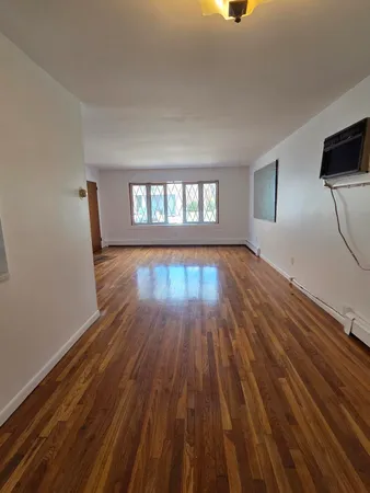 $3,000 | 777 Montgomery Street, Unit 1, Jersey City, NJ 07306