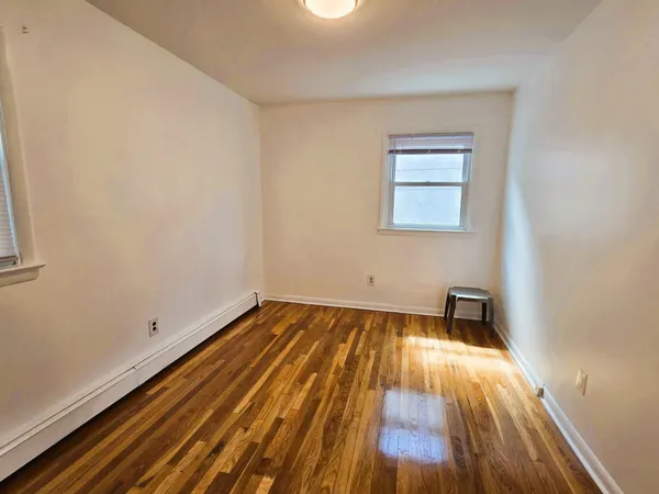 $3,000 | 777 Montgomery Street, Unit 1, Jersey City, NJ 07306