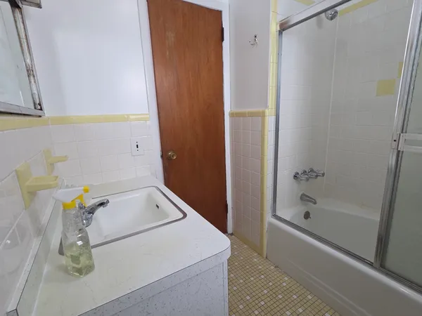 $3,000 | 777 Montgomery Street, Unit 1, Jersey City, NJ 07306