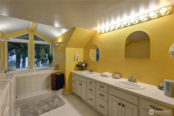 $6,000 | 10538 Northeast 48th Place, Kirkland, WA 98033