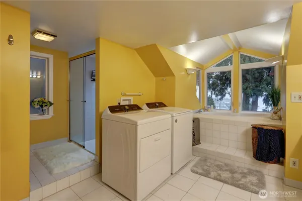 $6,000 | 10538 Northeast 48th Place, Kirkland, WA 98033