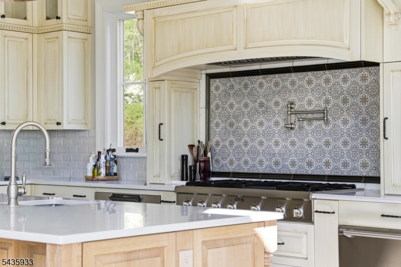 4 Mason Hill Road Warren, NJ 07059 - Photo 25 of 49