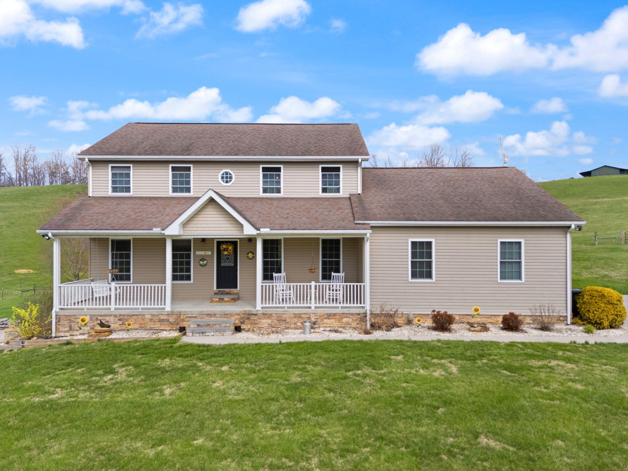 1841 Peter Cave Road McKee, KY 40447 - Photo 2 of 102 77-web-or-mls-DJI_20250327113745_0109_D
