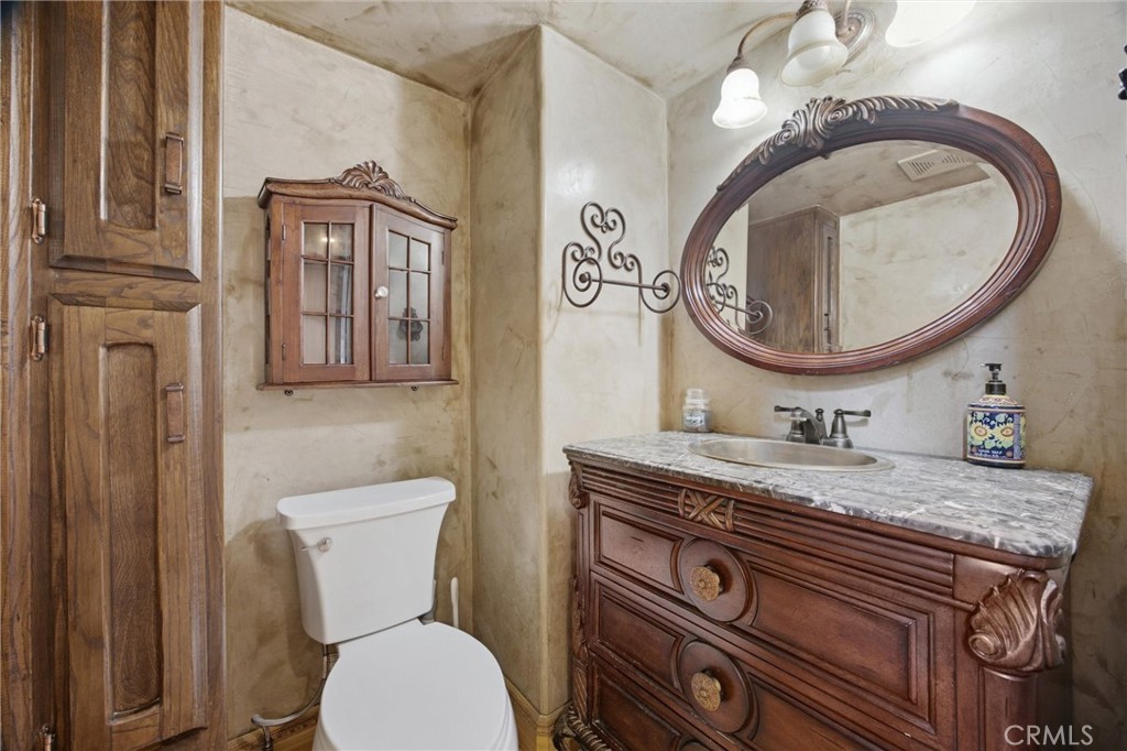26001 Bear Valley Road Tehachapi, CA 93561 - Photo 31 of 58 Gallery Image 31