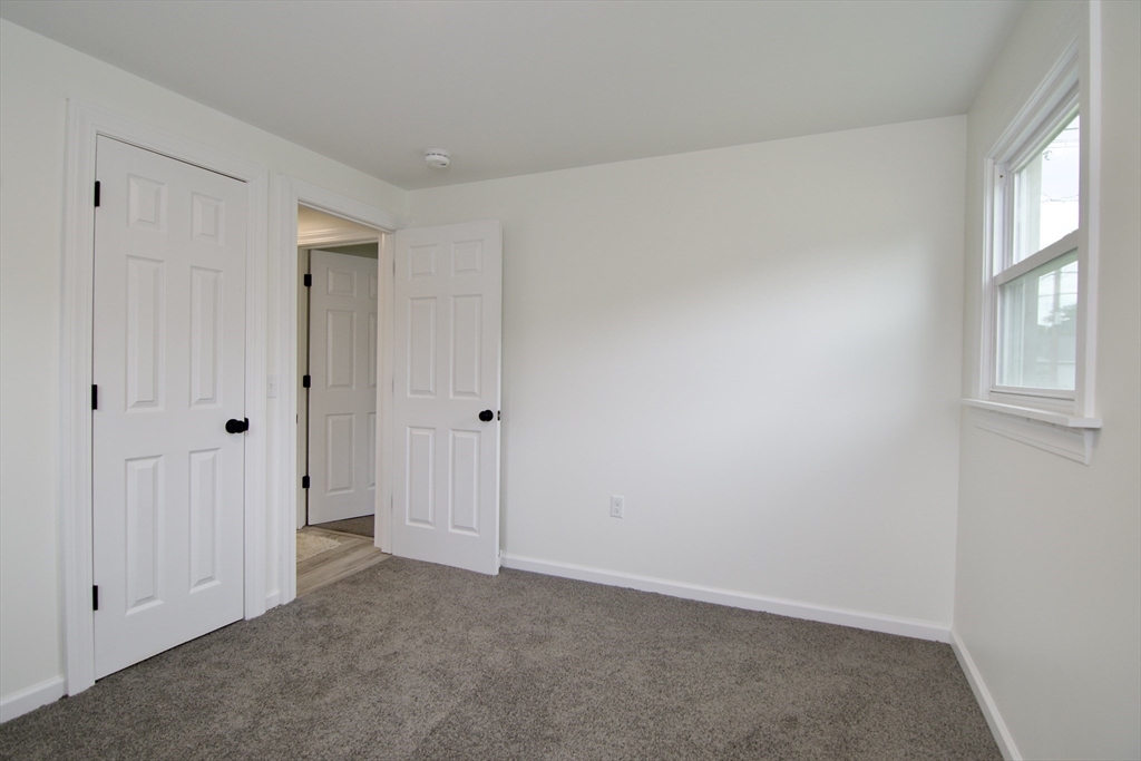 464 Poole Street Ludlow, MA 01056 - Photo 27 of 40