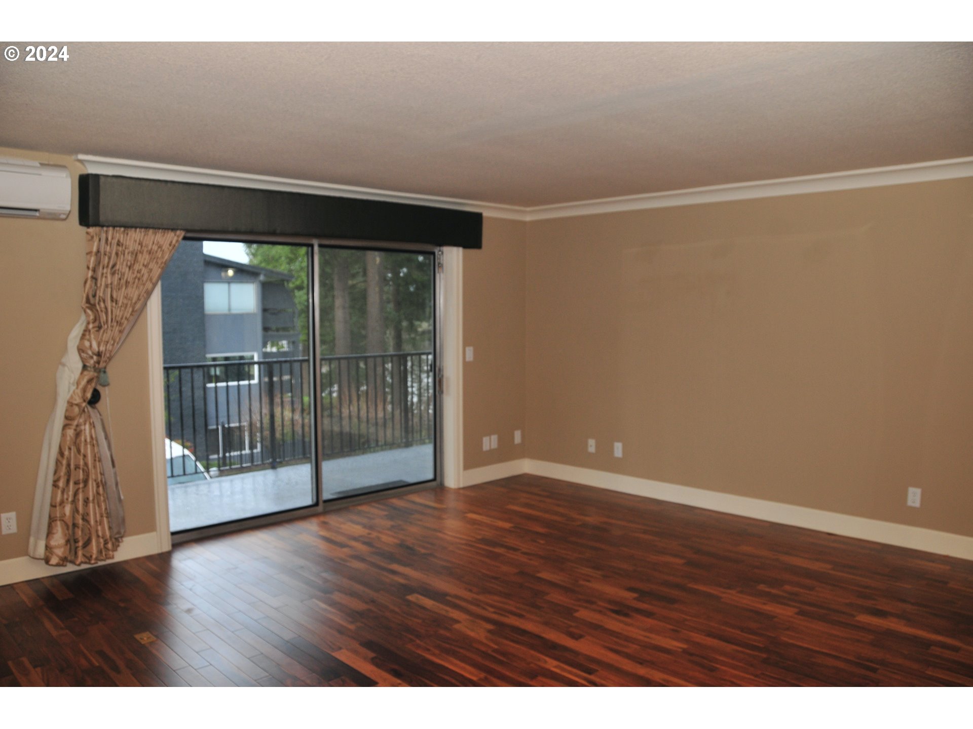 200 Southwest Burnham Road, Unit 209 Lake Oswego, OR 97034 - Photo 15 of 27 Gallery Image 15