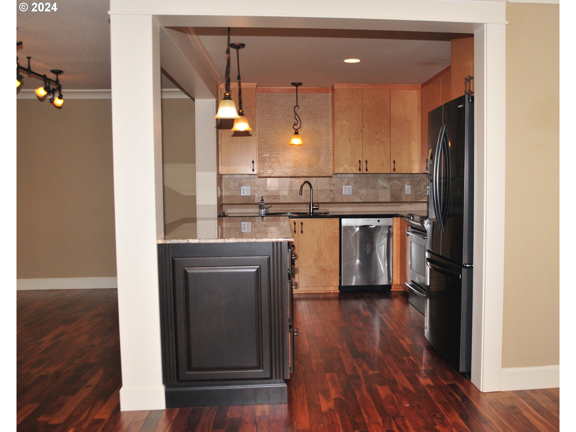 200 Southwest Burnham Road, Unit 209 Lake Oswego, OR 97034 - Photo 18 of 27 Gallery Image 18