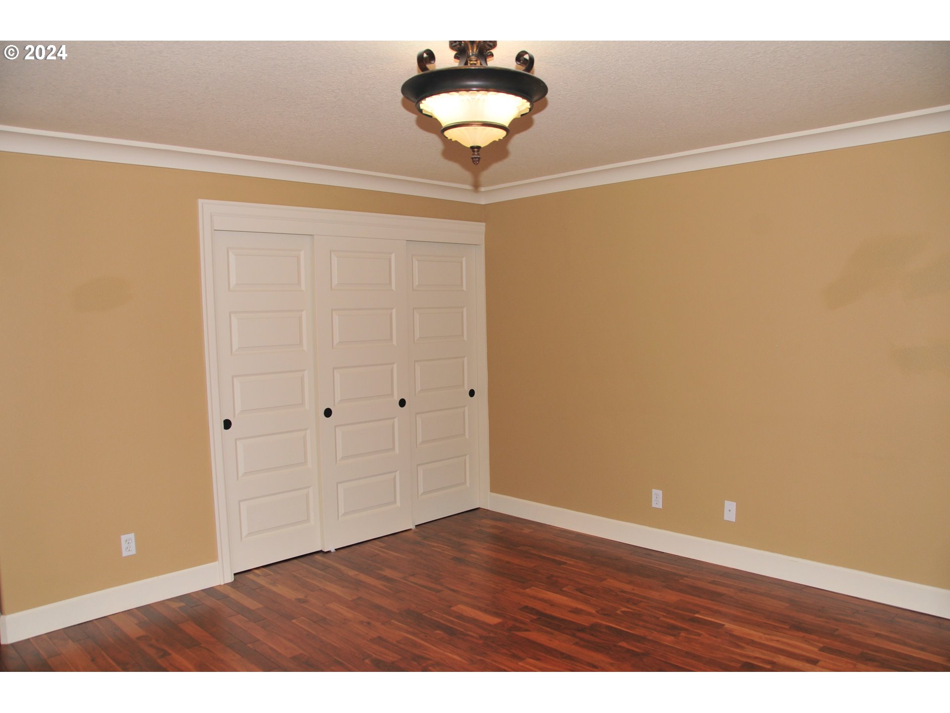 200 Southwest Burnham Road, Unit 209 Lake Oswego, OR 97034 - Photo 9 of 27 Gallery Image 9