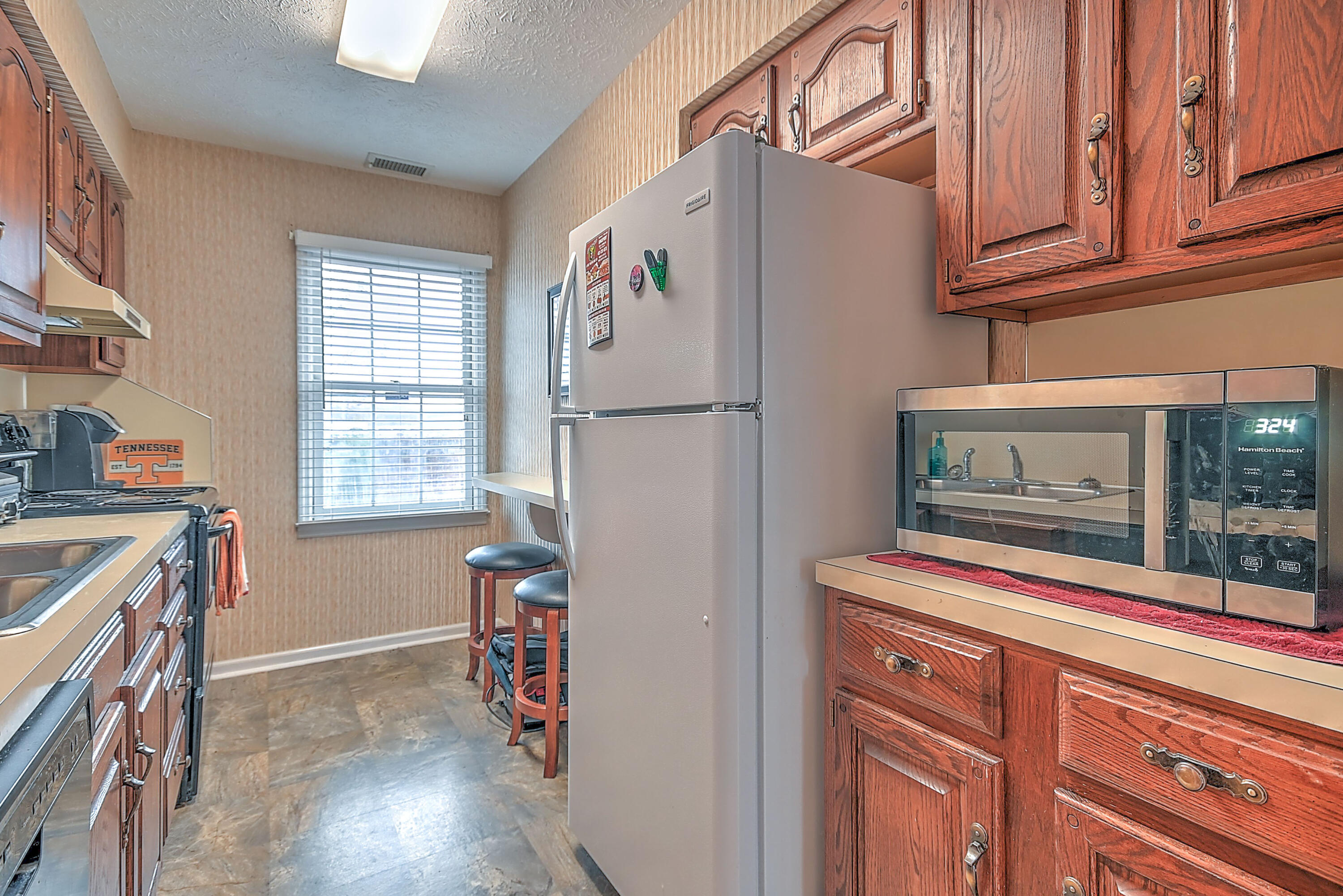 1206 Konnarock Road, Unit 2 Kingsport, TN 37664 - Photo 6 of 24 Konnarock CA-7