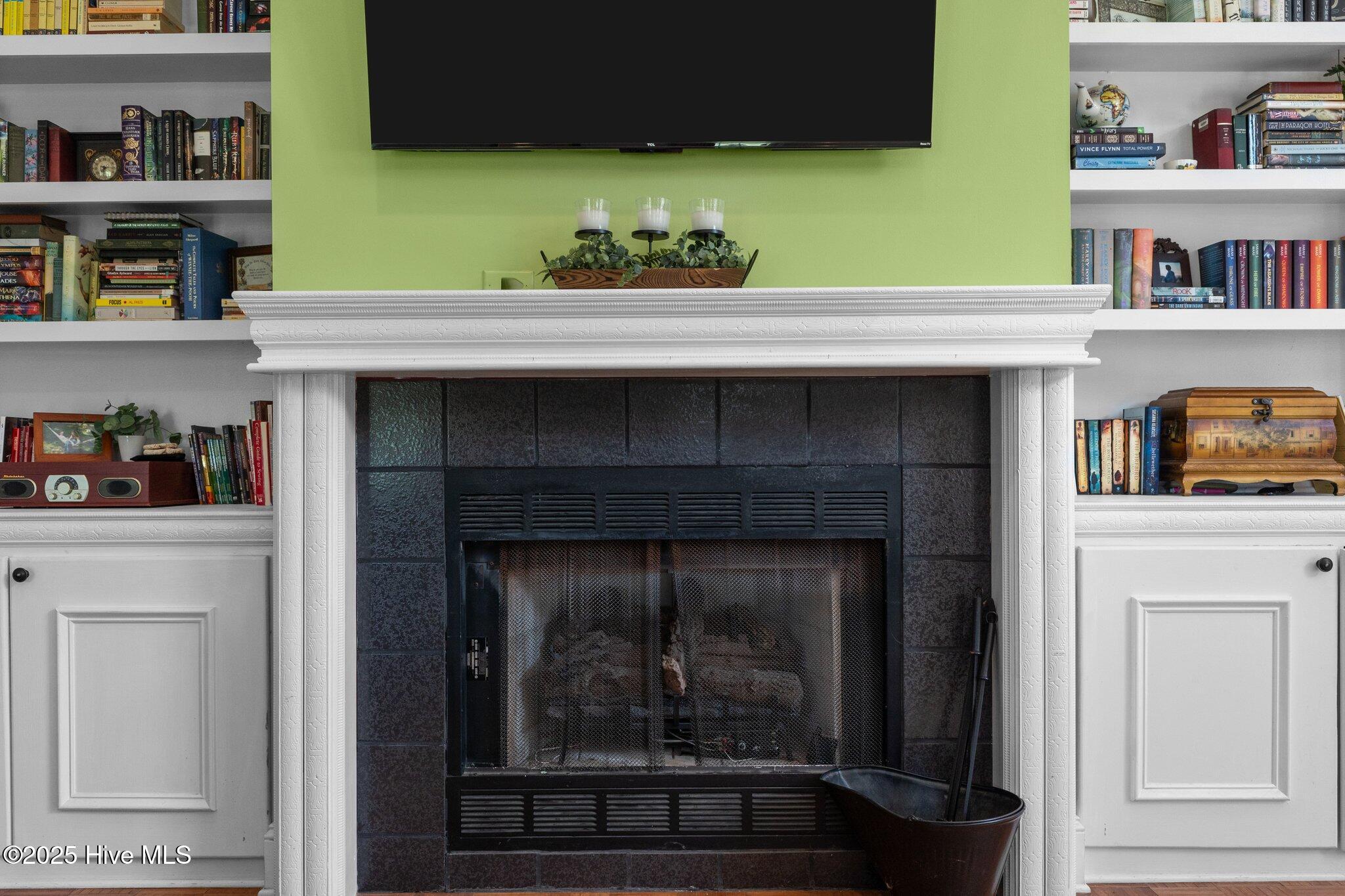1033 Pearson Road Clinton, NC 28328 - Photo 31 of 59 Cozy fireplace