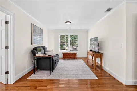 $875,000 | 5490 Hampstead Way, Johns Creek, GA 30097