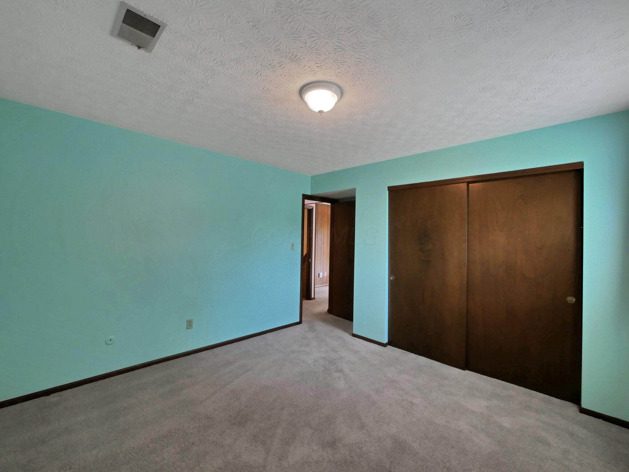 5840 Godown Road Columbus, OH 43235 - Photo 24 of 45 LL Bedroom 4