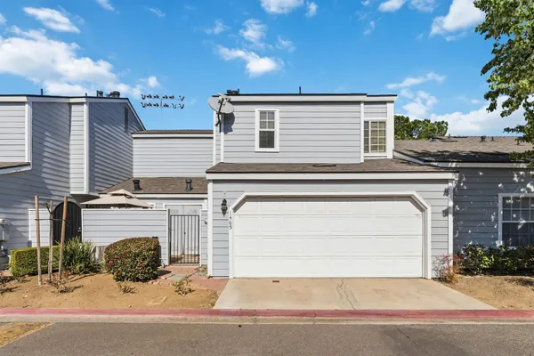 $289,000 | 1465 Mayflower Way, Clovis, CA 93612