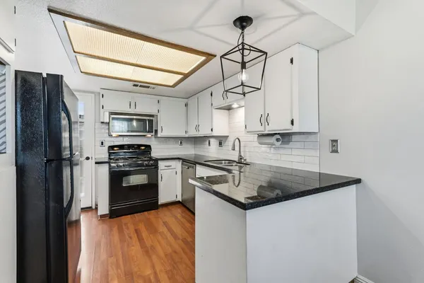 $289,000 | 1465 Mayflower Way, Clovis, CA 93612