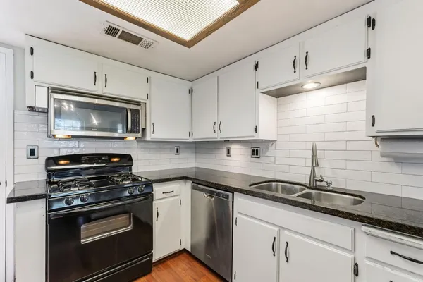 $289,000 | 1465 Mayflower Way, Clovis, CA 93612