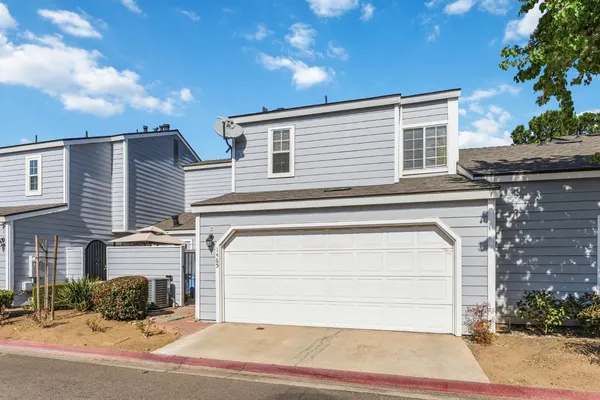 $289,000 | 1465 Mayflower Way, Clovis, CA 93612