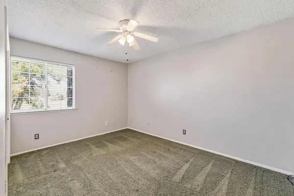 $289,000 | 1465 Mayflower Way, Clovis, CA 93612