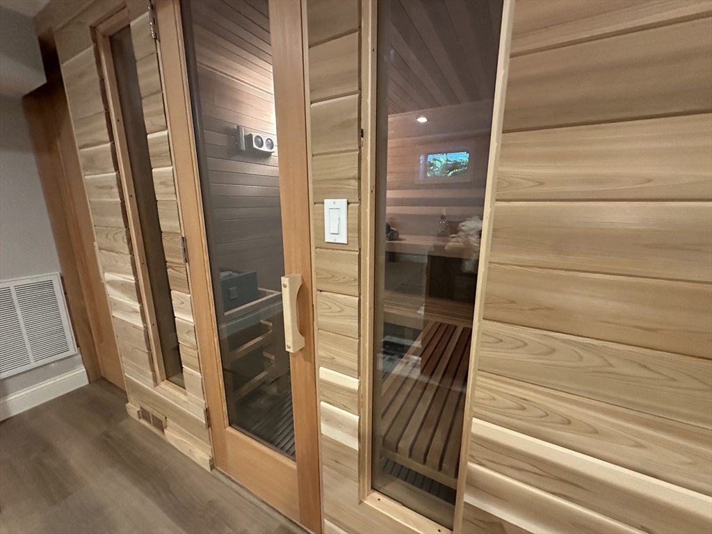 35 Hanson Road, Unit 35 Newton, MA 02459 - Photo 10 of 15 a view of front door