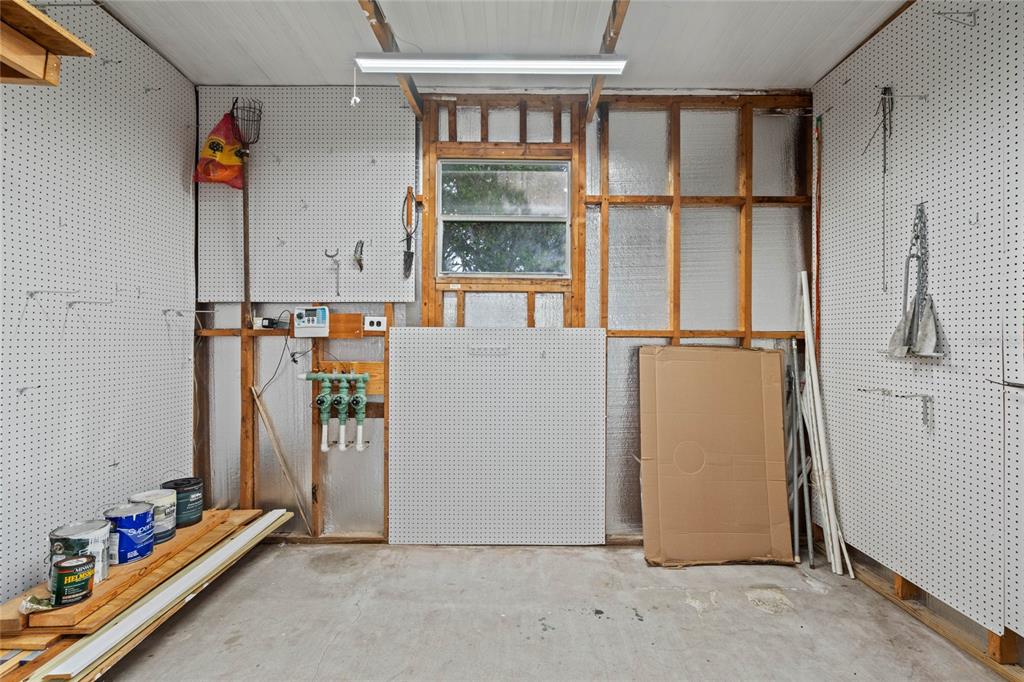 1020 Hilltop Road Tavares, FL 32778 - Photo 31 of 44