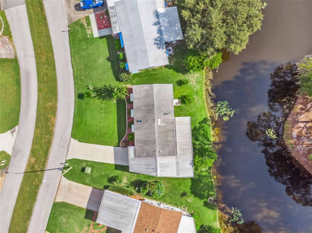 1020 Hilltop Road Tavares, FL 32778 - Photo 5 of 44