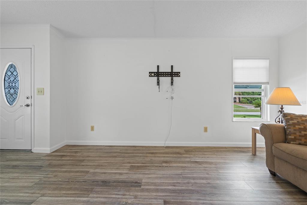 1020 Hilltop Road Tavares, FL 32778 - Photo 10 of 44