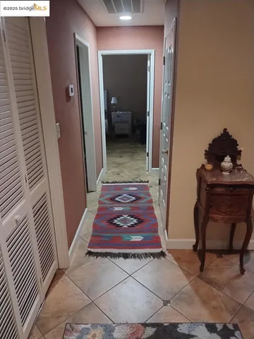 $425,000 | 3201 Swallows Nest Drive, Sacramento, CA 95833